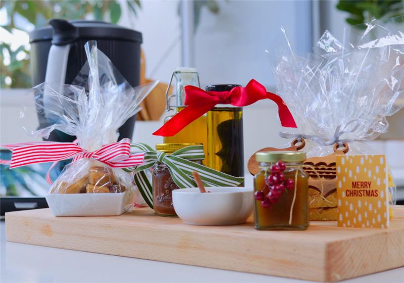 When Their Love Language Is Food: 5 Edible Christmas Gifts