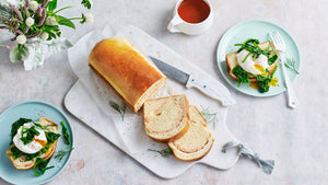 Smoked salmon brioche with crème fraîche and dill