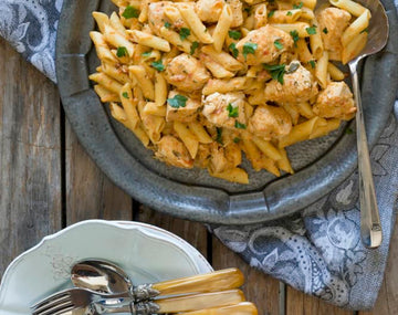 Creamy chicken and sun-dried tomato pasta