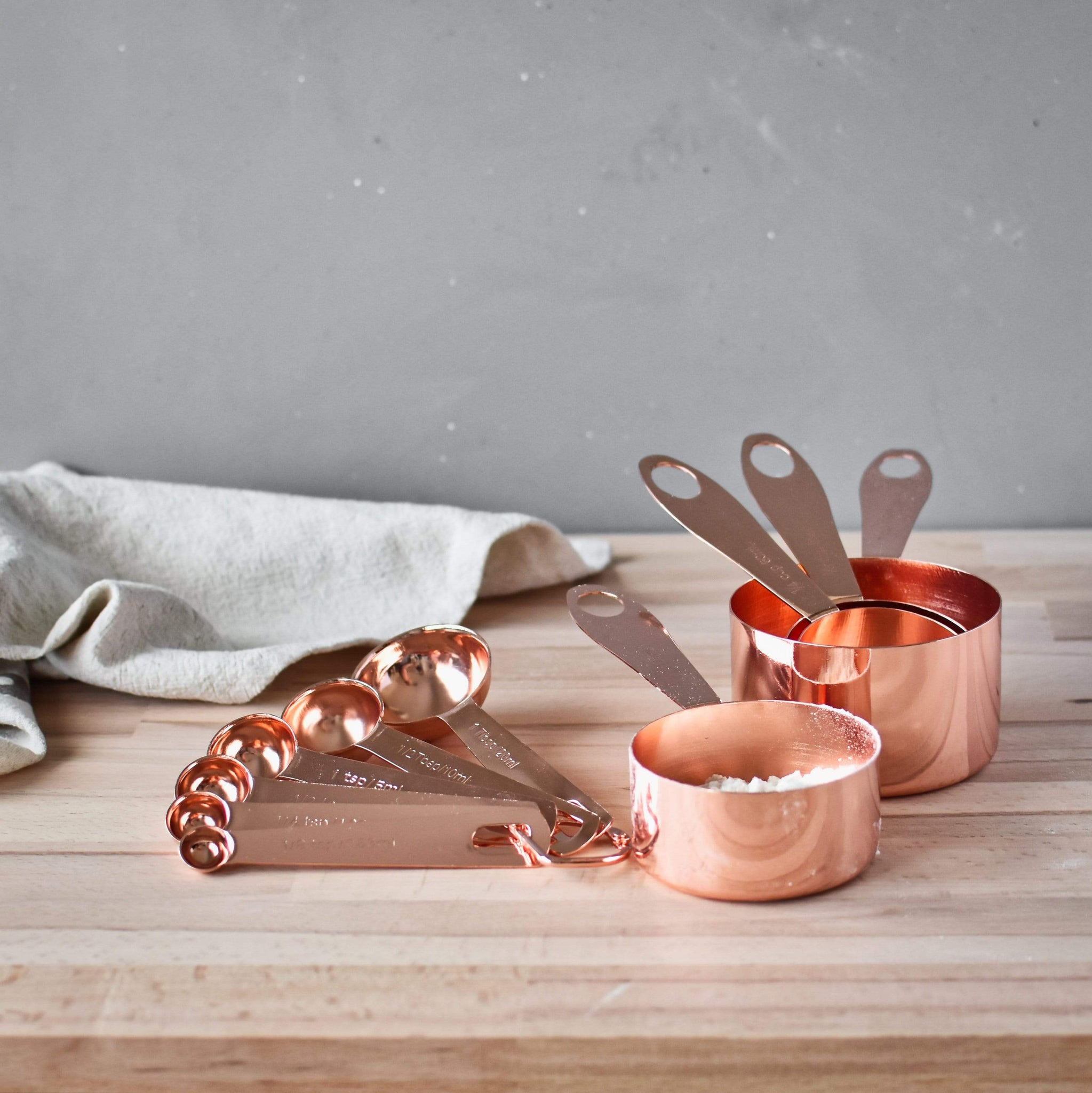 TheMix Shop Bakeware Rose Gold Measuring Cups